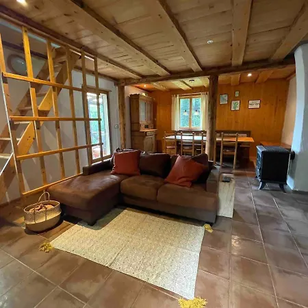 De Montagne Au Hilsen - 2 A 6 Personnes