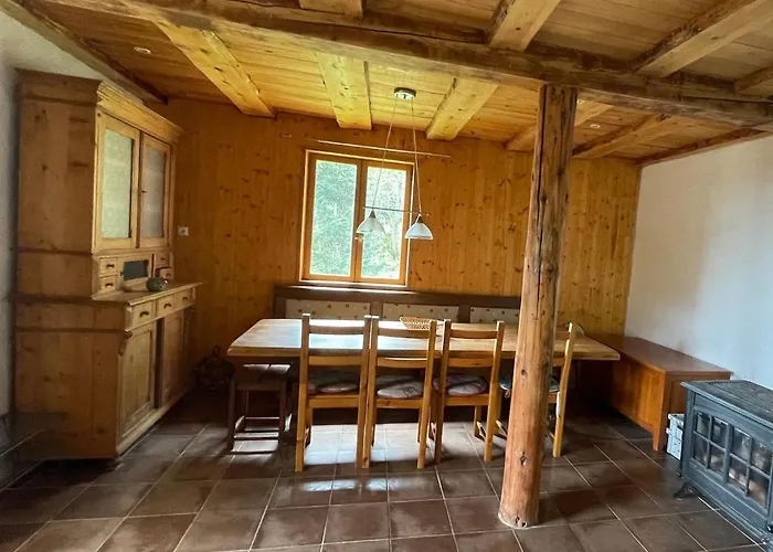 De Montagne Au Hilsen - 2 à 6 Personnes *